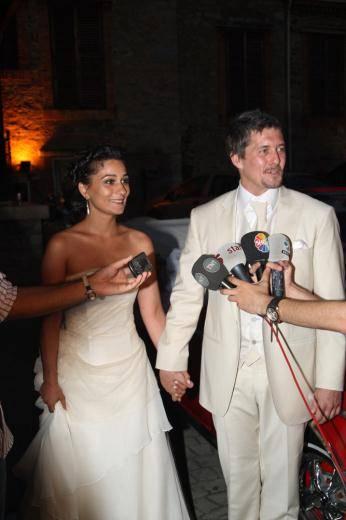 <p>Mete Horozoğlu ve Elif Sönmez</p>