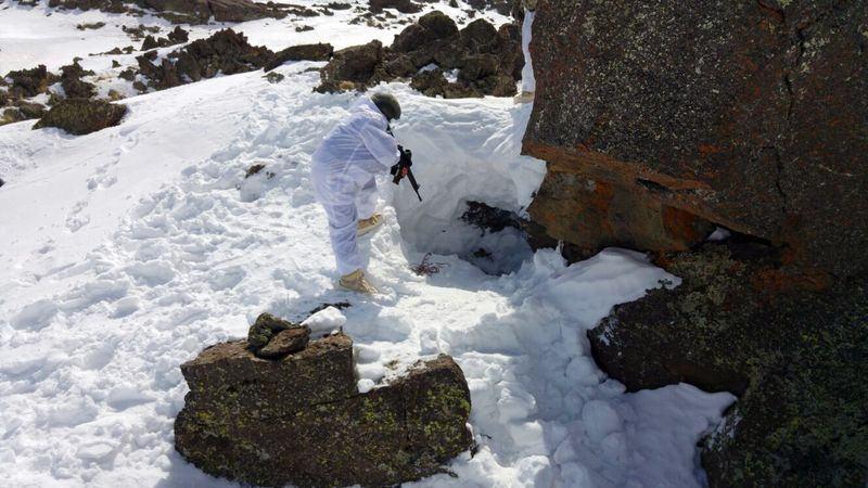 <p>Genelkurmay Başkanlığı’ndan yapılan açıklamada, Ağrı Jandarma Özel Harekat Tabur Komutanlığı ve Tokat Jandarma Komando Tabur Komutanlığı tarafından 2 Mart’ta Ağrı kırsalında "Şehit Jandarma Er Medet MAT-4" operasyonu icra edildiği belirtildi. </p>