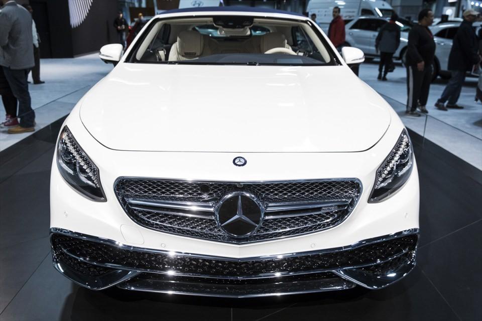 <p>Mercedes Maybach S650 Cabriolet </p>
