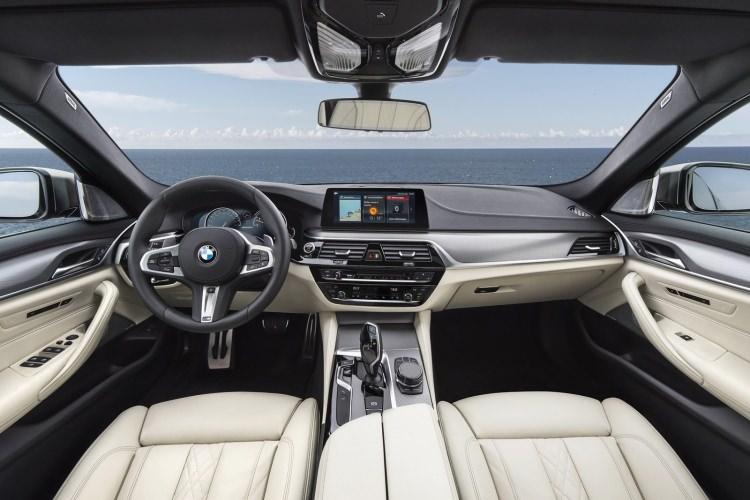<p>BMW 5 Serisi</p>
