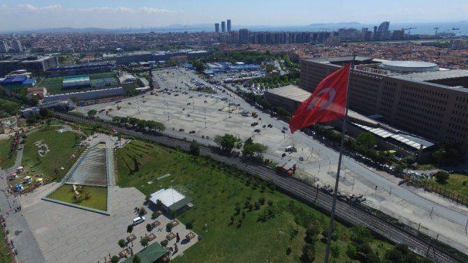 <p>D-100 Güneyden Bakırköy Halk Pazarına girişler</p>