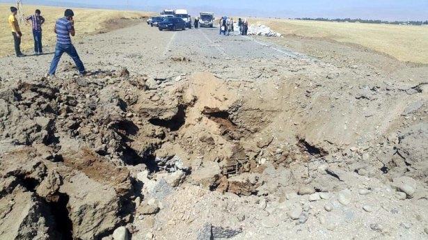 <p>Muş’ta askeri aracın geçişi sırasında meydana gelen patlamada 12 asker yaralandı.</p>
