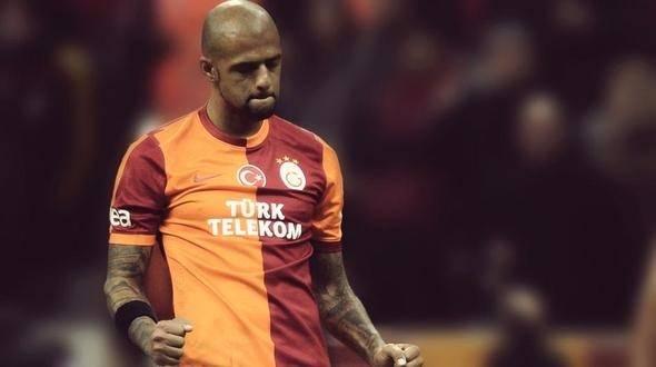 <p><strong>MELO YETENEKSİZ</strong><br />
<br />
"Melo gibi yeteneksiz adam yaratmak kolay. Ver bana 10 tane çocuk, topa vurmayı bilsinler. Yaratmazsan gel istediğini söyle"</p>