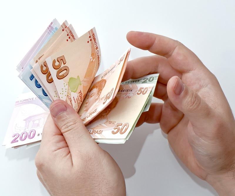 <p>Dolayısıyla tazminat kazancınız olacak. Prime esas kazanç tutarı 2017'de 6.5'dan 7.5 kata çıkacağı için emekli maaşının yükselmesi de söz konusu olacak.</p>
<p> </p>