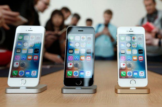<p>Apple'ın en üst segmentte yer alan yeni Plus modelleri 5.5 inç ekran boyutuna sahip. Fakat yeni Plus modelinde bu 5.8 inç olacak. Ayrıca çerçeve olarak ta alüminyumdan daha sağlam olan paslanmaz çelik kullanılacak.</p>
