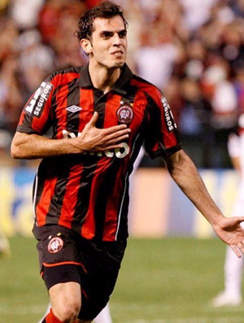 <p>Luiz Rhodolfo</p>

<p> </p>
