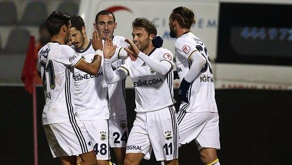 <p><strong>FENERBAHÇE GELENLER</strong><br />
<br />
Oleksandr Karavaiev (Shakhtar Donetsk) - 100 bin Euro kiralama bedeli - Sağ Kanat</p>