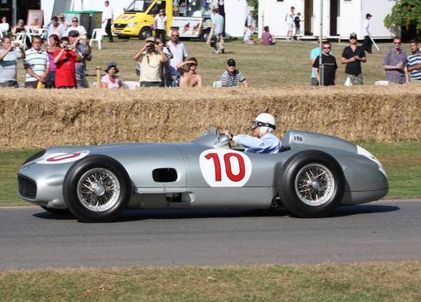 <p>1954 Mercedes-Benz W196</p>

<p>Fiyatı - $29,600,000</p>
