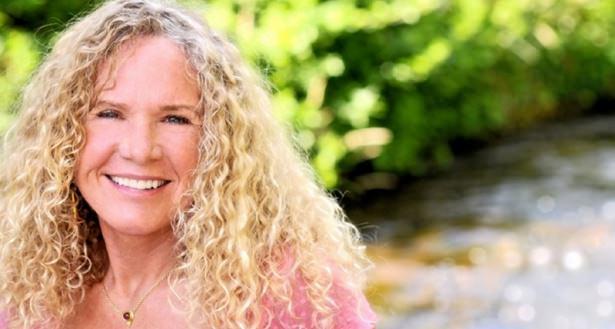 <p><strong>6. Christy Walton ve ailesi</strong><br />
38 milyar dolar. Servetinin kaynağı Wall-Mart</p>
