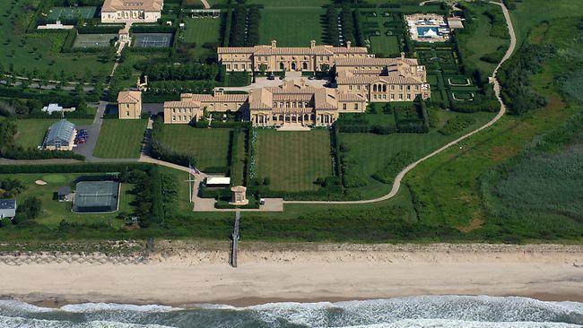 <p>Bu malikane Amerika'nın The Hamptons kıyısında yer alıyor.</p>