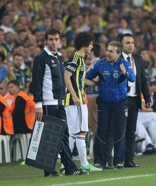 <p>Salih Uçan | Bucaspor'dan transfer edildi | 1.55 milyon euro</p>