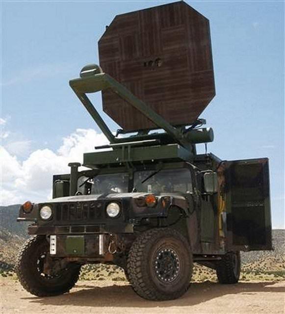 <p><strong>AKTİF ÖNLEME SİSTEMİ</strong></p>

<p>Bu silah, yüzlerce metreye ulaşabilen elektromanyetik ışınlar yolluyor.</p>
