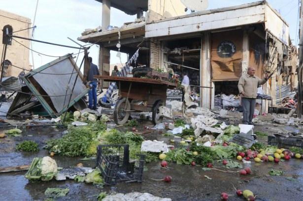 <p>Esed güçlerinin IŞİD’in etkin olduğu Rakka bölgesinde düzenlediği hava saldırılarında 95 kişi öldü.</p>

<p> </p>
