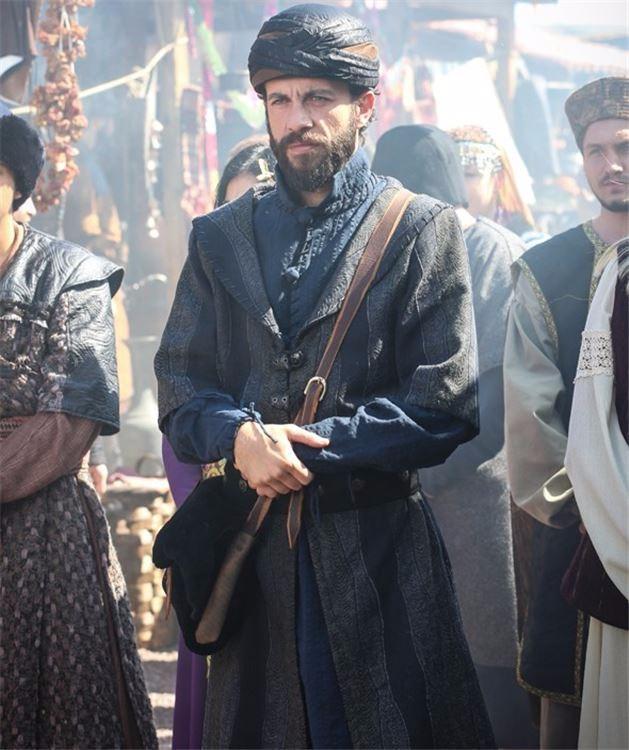 <p>Fırat Topkorur: Ticaret alanında söz sahibi olan Hasan, Hanlı Pazarın en zengin tüccarlarındandır.</p>

<p> </p>

