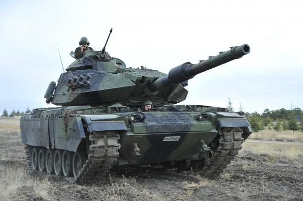 <p><strong>M60 Tank Modernizasyonu: </strong>Projeyle, 700 milyon dolarlık kaynak Türkiye'de kalacak.</p>