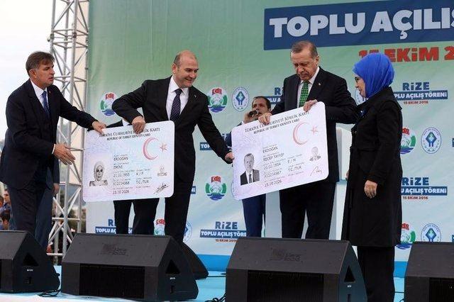 <p>İkinci fazda Rize, Trabzon ve Artvin’de kimlik kartı müracaatları alınmaya başlandı. Kısa süre içinde Erzincan, Erzurum, Adıyaman, Aksaray, Burdur, Uşak ve Yalova'nın aralarında bulunduğu 7 il daha uygulamaya dahil olacak.</p>

<p> </p>
