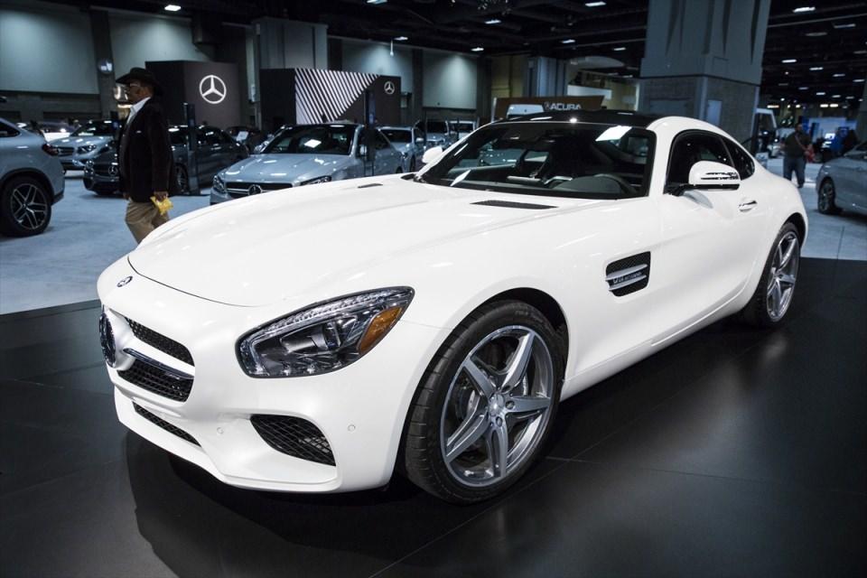 <p>Mercedes AMG GT</p>
