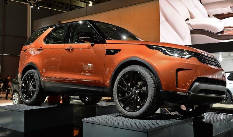 <p>2018 Land Rover Discovery </p>
