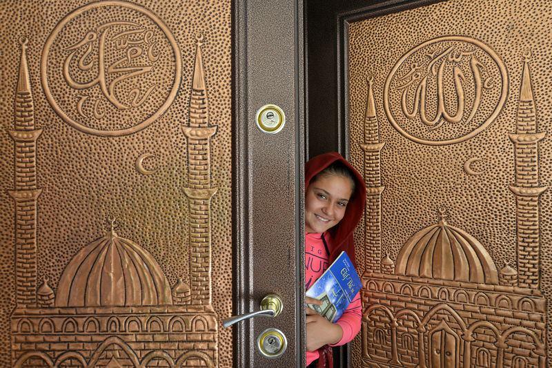 <p>Kınalı Cami İmam Hatibi Ali Rıza Yıldırım da Kur'an kurslarına yoğun bir talep olduğunu ve kimseyi geri çevirmediklerini dile getirdi.</p>

<p> </p>
