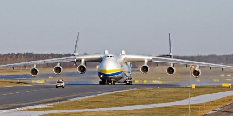 <p>ANTONOV AN-225</p>

<p>Rusya uzay mekiği programını başlattığında, uzay aracını taşıyabilmesi için bir hava taşıtına ihtiyaç duydu.</p>

<p> </p>
