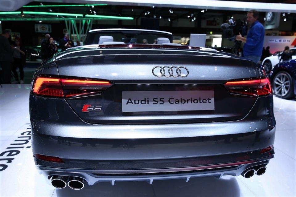 <p>Audi  S5 Cabriolet</p>
