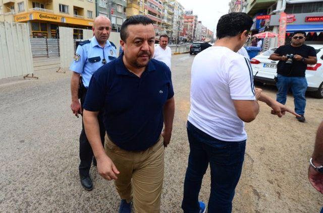 <p>Polisi alarma geçiren olay, Muratpaşa İlçesi, Şarampol Caddesi ile Tonguç Caddesi kesiminde meydana geldi.</p>
<p> </p>