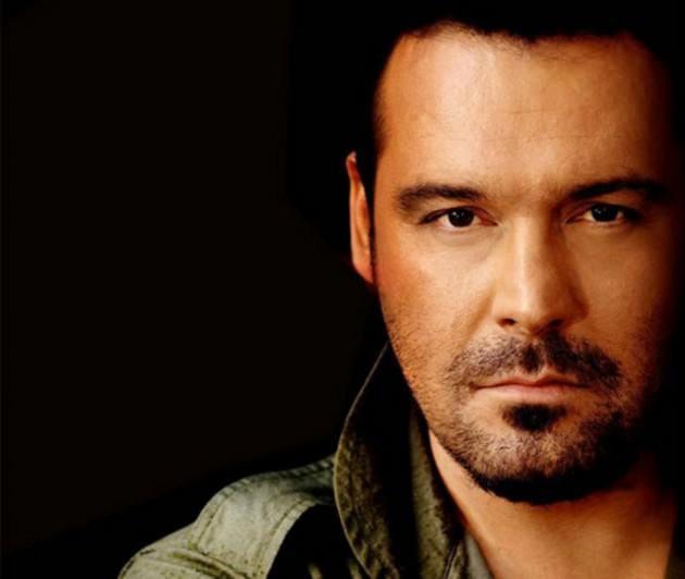 <p>Yaşar, müzisyen (1970)</p>
