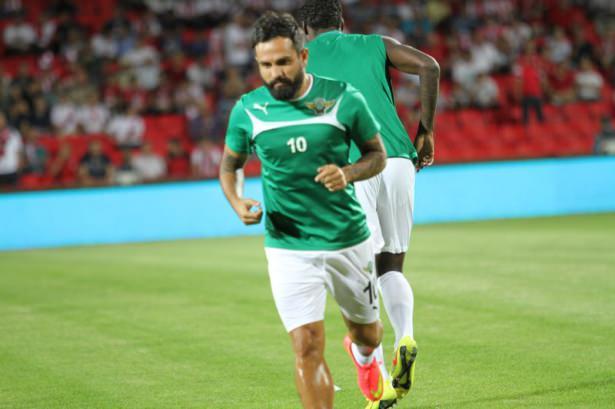 <p>Kenan Özer<br />
( Akhisar Belediye --------> Torku Konyaspor )</p>
