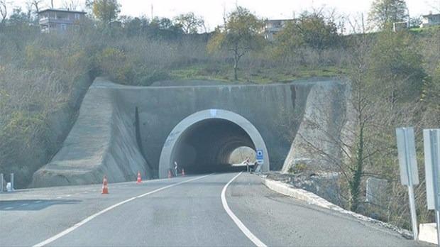 <p>80 kilometre kadar bakım yapılacak. İnşallah Ordu-Sivas arasındaki o yol da bittiğinde bu proje tamamlanacak. Geri kalan yollarda hiçbir sıkıntımız kalmadı." ifadesini kullandı.</p>
