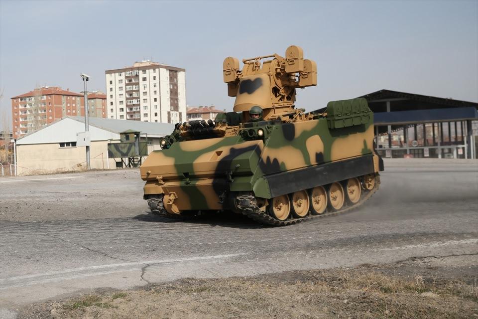 <p>Testlerden tam not alan paletli araçlar, tekrar bölgeye gönderilerek operasyona dahil ediliyor.</p>

<p> </p>
