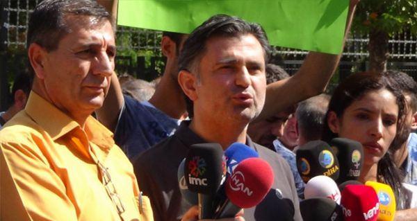 <p>Aynı konuşmada “özyönetim bizim hakkımızdır, hakkımızı alacağız. Bu saatten sonra kimse bize kardeşlik edebiyatı yapmasın”</p>