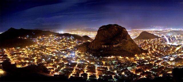 <p><strong>Afyon</strong></p>
<p>Kayıtlı Suriyeli: 4,644</p>
<p>Şehir Nüfusu: 714,523</p>
<p>İl nüfusu ile karşılaştırma yüzdesi: 0.65</p>