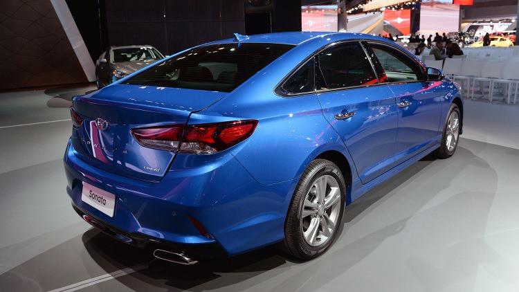 <p>2018 Hyundai Sonata</p>
