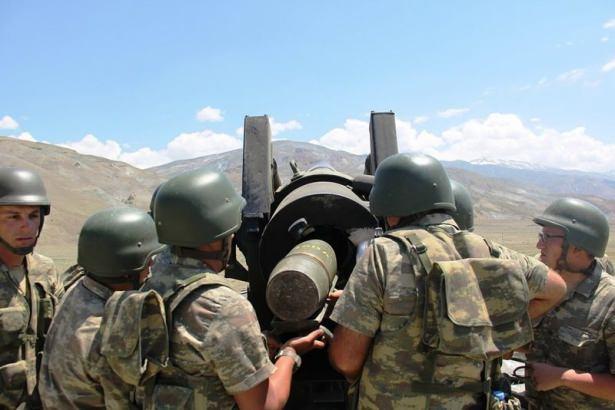 <p>Kars’taki 14’üncü Mekanize Piyade Tugay Komutanlığı ve Erzurum’daki 9’uncu Kolordu Tank Tabur Komutanlığı tarafından 18-19 Haziran 2015 tarihleri arasında düzenlenen tatbikatta ise 'Ağır Silah Atışları' yapıldı.</p>

<p> </p>
