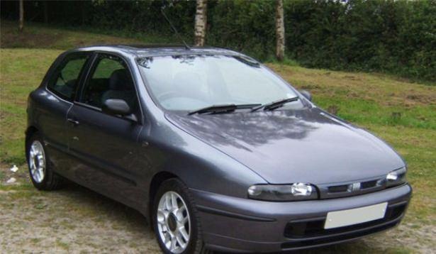 <p><strong>1996 yılının en iyi otomobili seçildi.</strong><br />
Marka: Fiat<br />
Model: Bravo</p>
