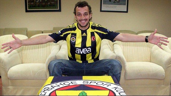 <p>Edu Dracena - Yaşı: 35 - Takımı: Palmeiras (Brezilya)</p>