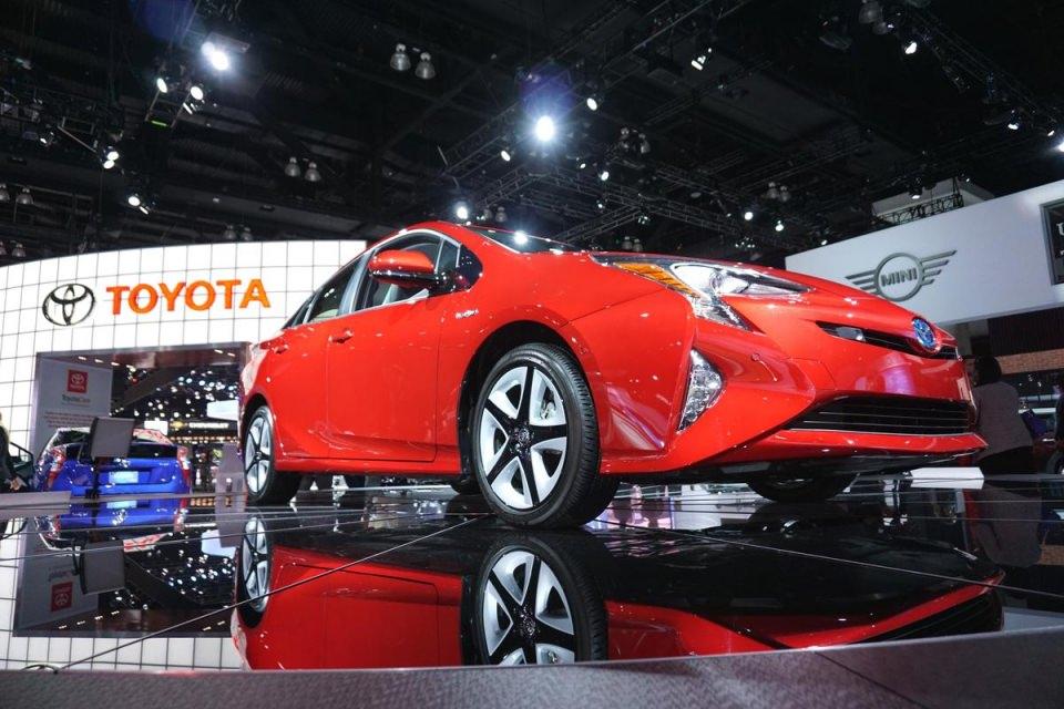 <p>2016 Toyota Prius</p>
