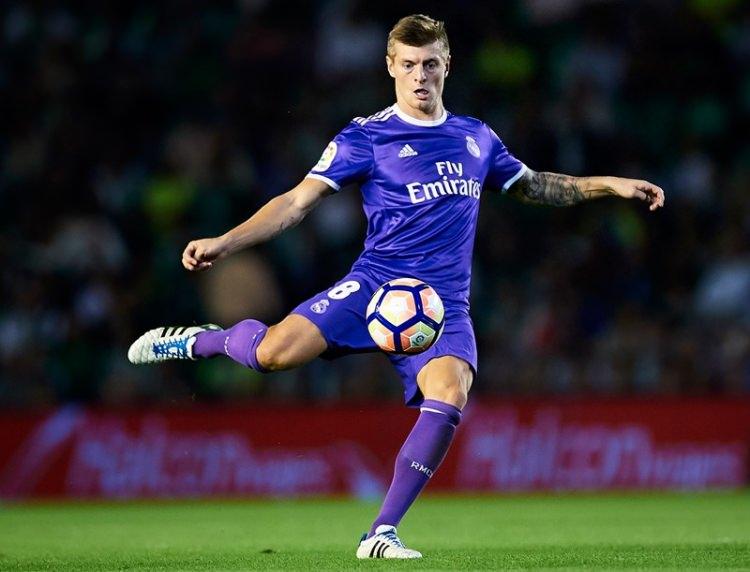 <p>Toni Kroos (Real Madrid)</p>
