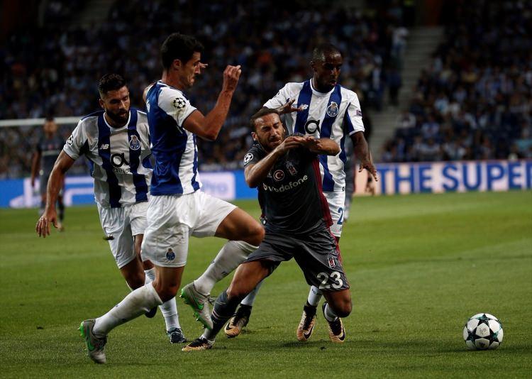 <p>Beşiktaş'ın , Porto'yu yenen ilk Türk takımı olduğunu yazan gazete Porto'nun Beşiktaş hücümlarına karşı çok isteksiz kaldığını yazdı. </p>