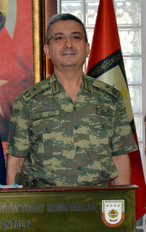<p>Fetullahçı Terör Örgütü'nün (FETÖ) darbe girişimiyle ilgili başlatılan soruşma kapsamında, Antalya 3'üncü Piyade Eğitim Tugay Komutanı ve Garnizon Komutanı Tuğgeneral Mustafa Kaya'nın gözaltına alındığı öğrenildi. </p>
