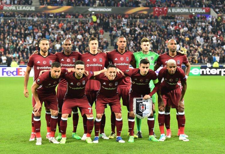 <p>spanya’da Mundo Deportivo, Lyon’u Türkiye’de zor bir maçın bekleyeceğini kaydederek, “Lyon, geri dönmeyi başardı ancak Türkiye’deki maçta acı çekecek” görüşünü belirtti.<br />
 </p>
