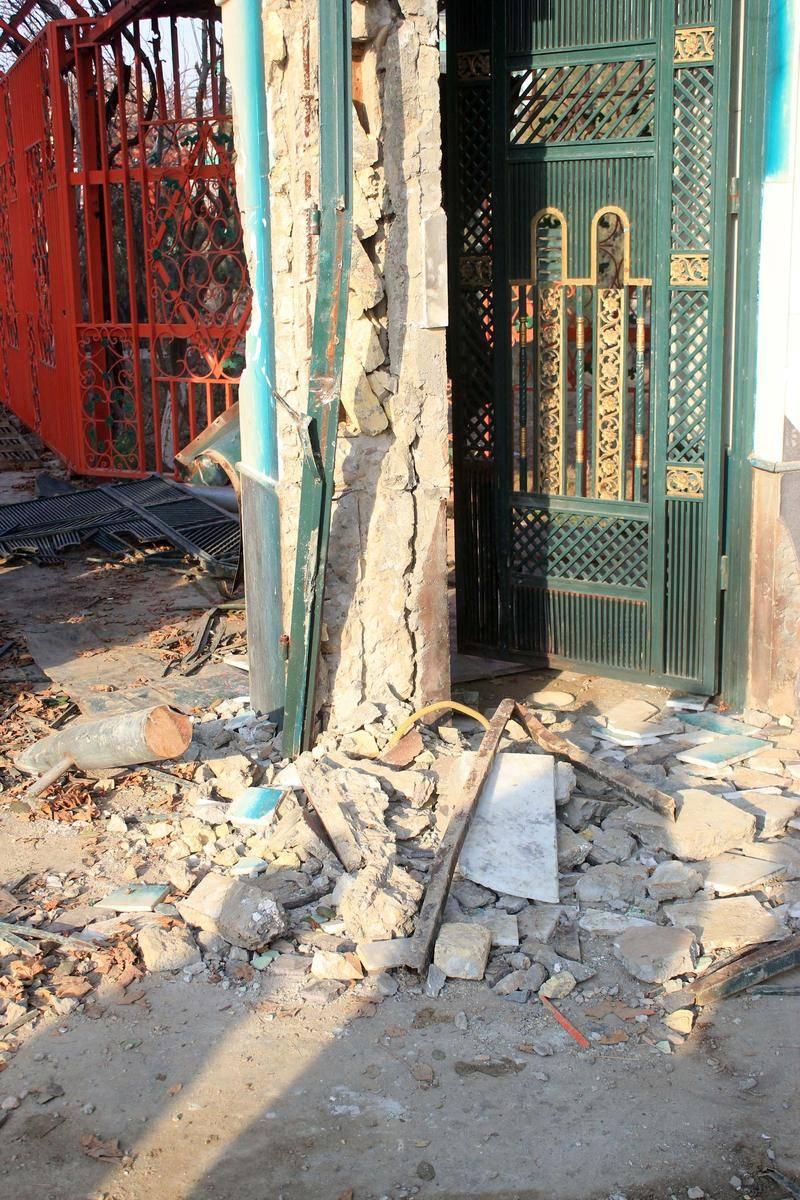 <p>Belh Vilayeti Emniyet Amiri Abdurazzak Kadiri, AA muhabirine yaptığı a&ccedil;ıklamada, &ccedil;atışmaların sona erdiğini, 3 ter&ouml;ristin etkisiz hale getirildiğini belirtti.</p>

<p>&nbsp;</p>
