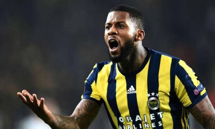 <p><strong>JEREMAIN LENS </strong>| <strong>KALMALI | </strong>Fazla yoruma gerek yok. Takımda tutmak için tüm şartlar zorlanmalı.</p>
