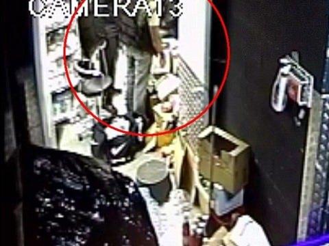 <p>G&ouml;r&uuml;nt&uuml;lerde saldırgan Coulibaly ve rehineler ilk kez bu kadar yakından kaydedilmiş.</p>

<p>&nbsp;</p>
