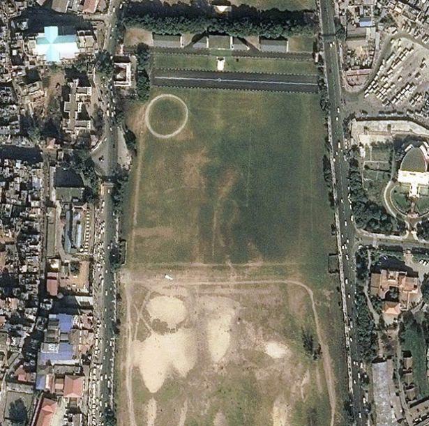 <p>Yardımların dağıtılmasında meydana gelen gecikmeler, olumsuz hava koşullarında a&ccedil;ık havada uyumak zorunda kalan, su, gıda ve sağlık hizmetlerine sınırlı erişime sahip depremzedeler başkent Katmandu'yu terk ediyor. Google Earth'den deprem &ouml;ncesi ve sonrası &ccedil;ekilen fotoğraflar da &uuml;lkedeki b&uuml;y&uuml;k yıkıntıyı g&ouml;zler &ouml;n&uuml;ne seriyor.</p>
