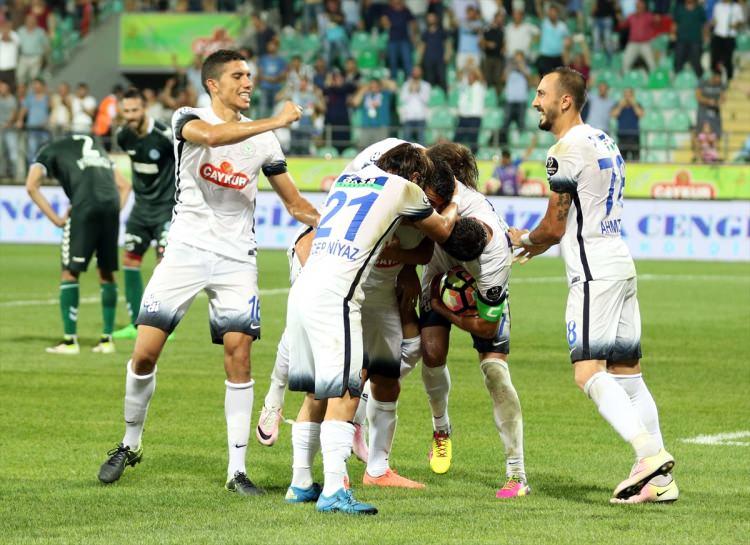 <p>ÇAYKUR RİZESPOR<br />
<br />
Toplam Piyasa Değeri: 29,80 milyon €<br />
<br />
Futbolcu başına ortalama piyasa değeri: 1,06 milyon €</p>