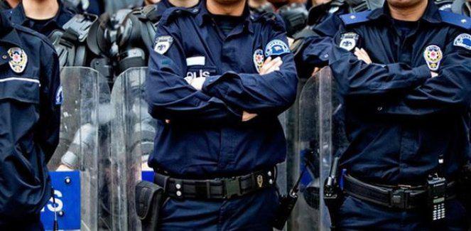 <p>Genelgede, polisin büro görevinden dış göreve çıkartılması talimatı verilirken, güvenlik önlemlerinin, “kamuoyu tarafından görünür, hissedilir ve caydırıcı” olması talimatı yer alıyor. </p>