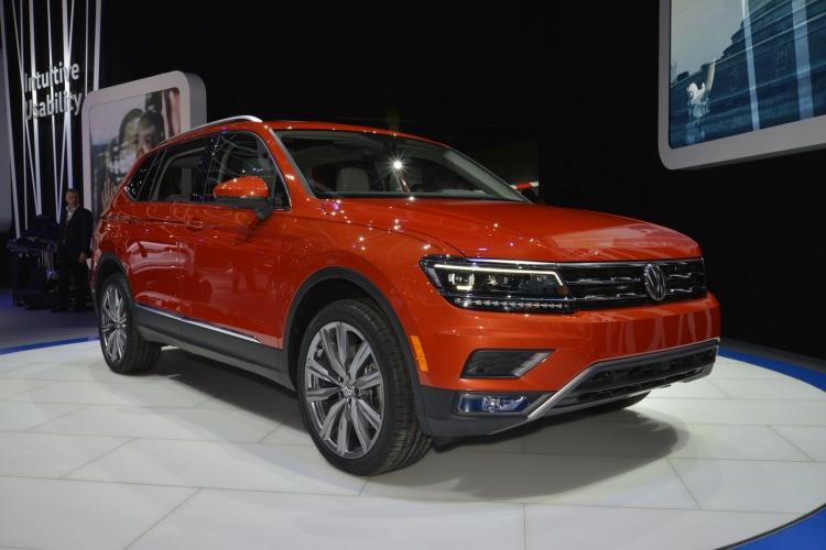 <p>VW Tiguan Allspace</p>
<p>Daha önce casus fotoğrafları çıkan Allspace, şimdilerde saklanma ihtiyacı hissetmiyor.</p>