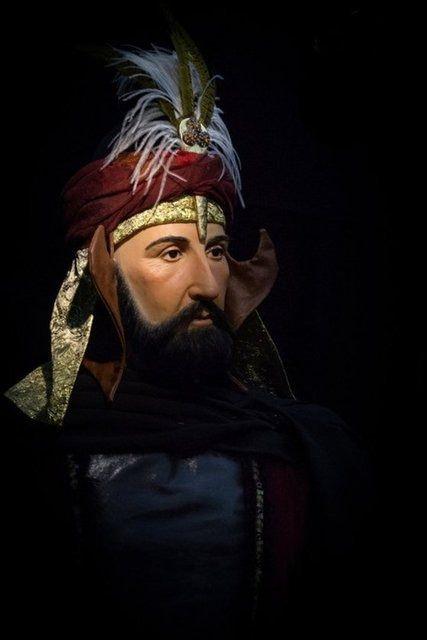 <p><strong>Sultan IV. Murad</strong><br />
Bağdat'ı almaya çalışmak, Bağdat'ın kendinden daha mı güzeldi ne?!</p>
