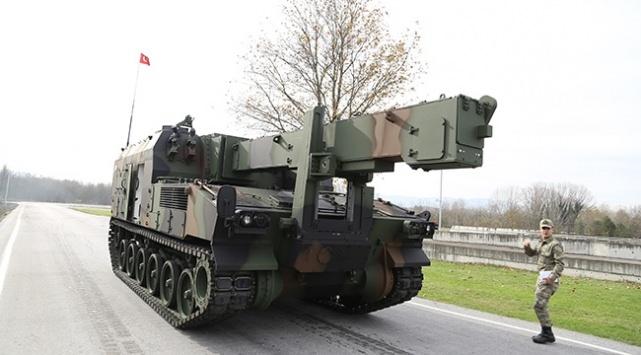 <p>SİLAH SİSTEMİ</p>
<p>NATO standardı her cins 155 mm obüs mühimmatını kullanabilen Fırtına, 48 adet silah payı kıt`a yükü mühimmata sahiptir</p>